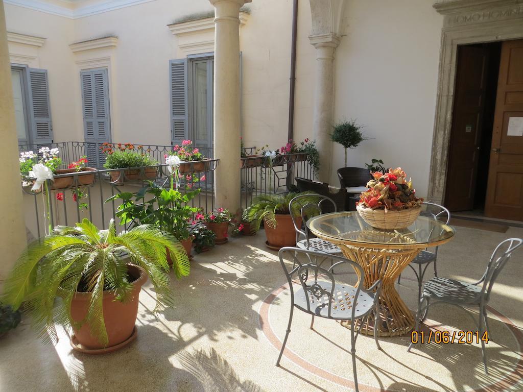 B&B Casa Cavalli 루체라 외부 사진