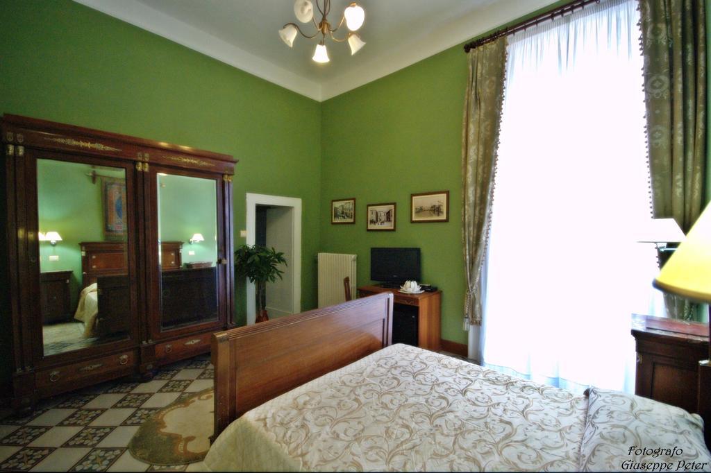 B&B Casa Cavalli 루체라 객실 사진