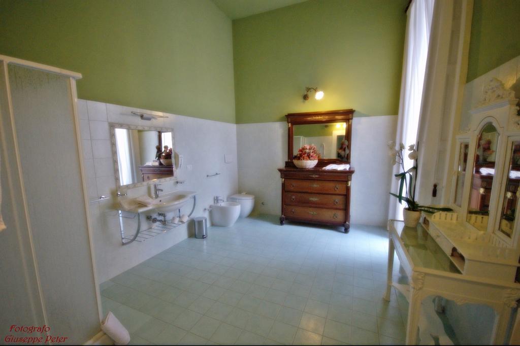 B&B Casa Cavalli 루체라 객실 사진